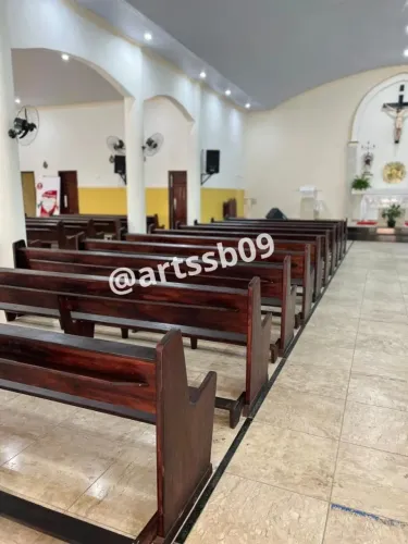 Banco de Madeira para igreja 