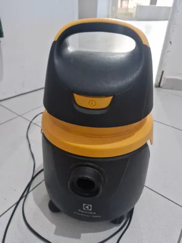 aspirador de pó electrolux acqua power 1400w