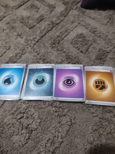? Cartas de Energia Pokémon - 5 de cada tipo ?