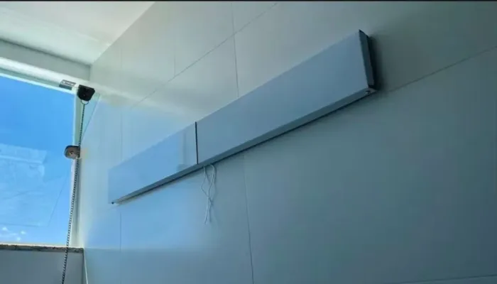 Varal mágico 100cm retrátil com 6 varetas por apenas 90 reais.