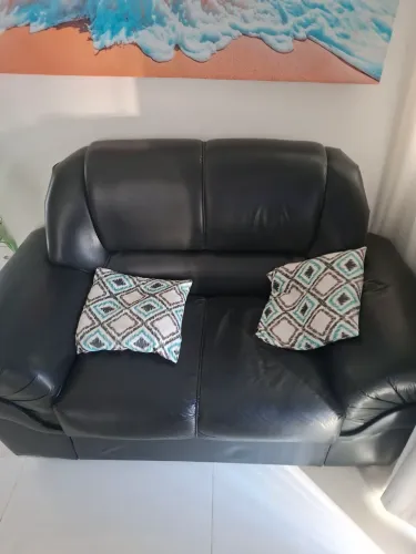 Sofá corino 2 lugares