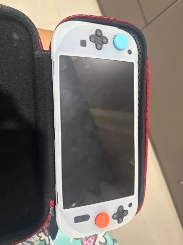 Vendo Nintendo Switch 02