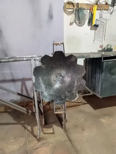 Tacho feito em disco de arado ( legítimo - marca tatú).