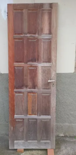 Portanto de madeira 