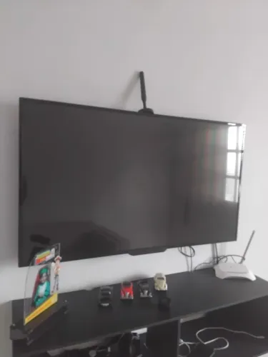 TV Smart 43" leia a descrição