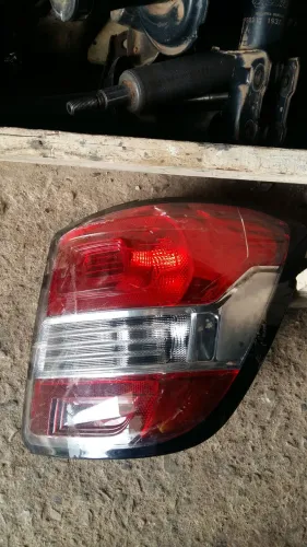 Lanterna traseira original GM Spin 2015