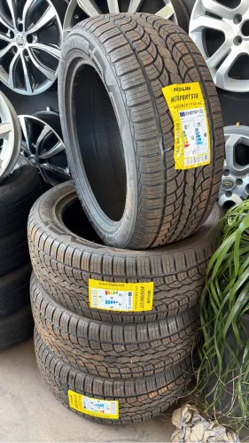 Pneus novos 265/50/20