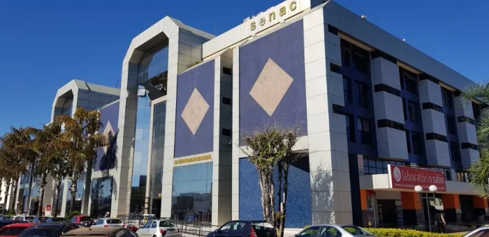 Vendo - Sala no Centro Empresarial Sia Center Mall - Aceito Veiculos