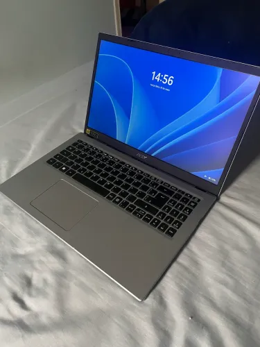 Acer Aspire5 Intel Core i5 8GB RAM