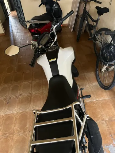 Vendo cg cargo modelo novo top de linha único dono