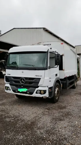 CAMINHÃO MERCEDES BENZ ATEGO 1726