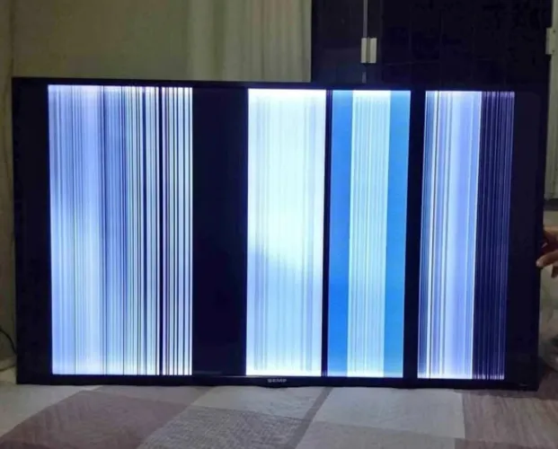 Vendo tV smart com defeito