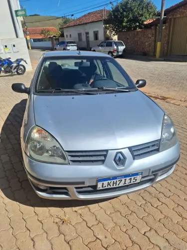Renault Clio Sed. Privilège Hi-flex 1.6 16V 4P 2007