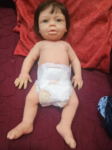 Boneco Reborn silicone sólido 
