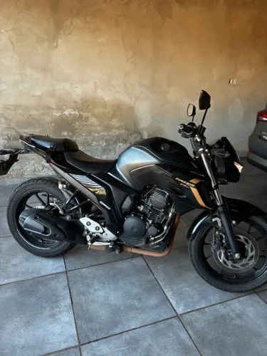 Fazer 250