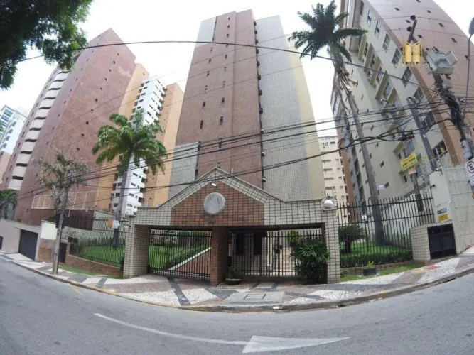 Apartamento com 3 dormitórios à venda, 142 m² por R$ 899.000,00 - Meireles - Fortaleza/CE