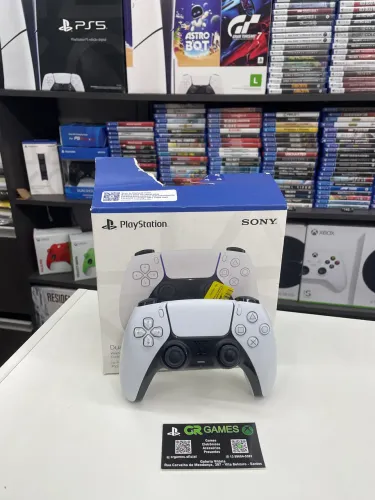 Controle de ps5 semi novo e parcelo sem juros e garantia