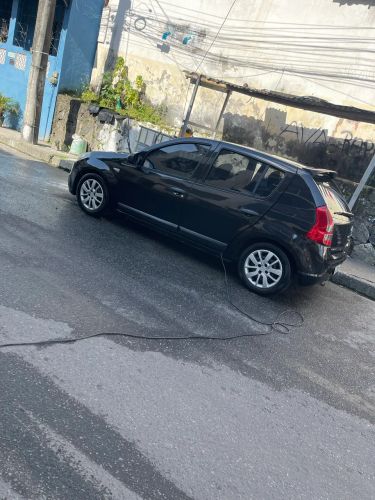 Imagem de Renault Sandero Expression Hi-flex 1.0 16V 5P 2012
