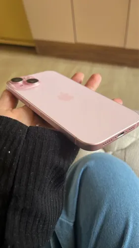 Vendo iPhone 15 rosa 128gb bateria 100%