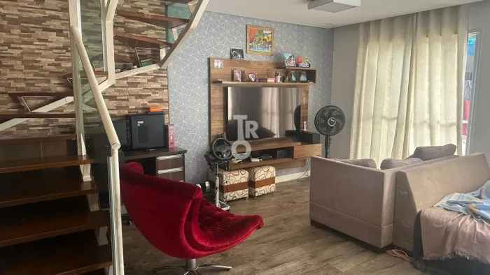 CASA 87 M2 À VENDA, 3 QUARTOS, SENDO UMA SUÍTE NO CONDOMÍNIO VINTAGE CLUBE - JUNDIAÍ.
