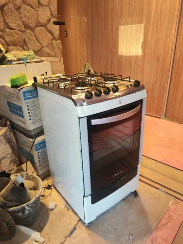Fogão Muito Pouco Usado Electrolux Chef 4 Bocas Em Excelente Estado