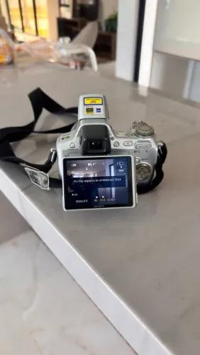 Sony DSC-H50 9.1mp
