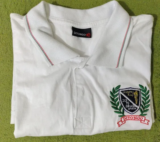 Camisas modelo pólo 