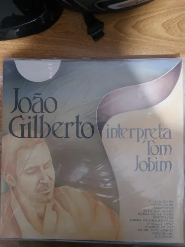 João Gilberto interpreta Tom Jobim - João Gilberto (1987)