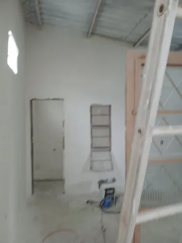 Sou pedreiro  e pintor serviços em Geral 