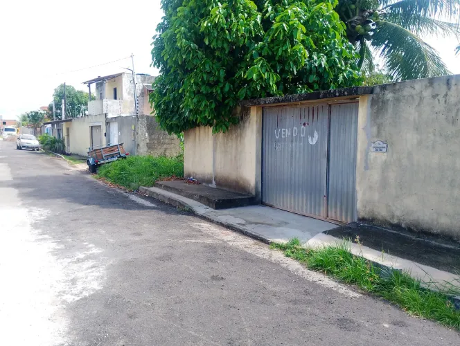 Vendo casa em marechal Deodoro próximo ao viaduto do francês sentido centro de marechal