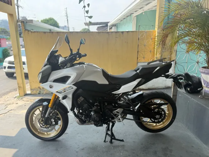 Yamaha MT-09 Tracer 900 GT 2024