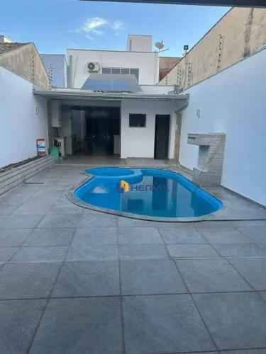 Sobrado com 2 quartos à venda, 167 m² por R$ 825.000 - Jardim Itália II - Maringá/PR