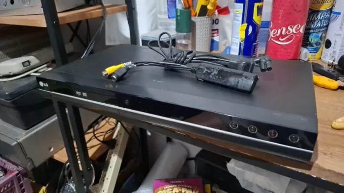 GRAVADOR DE DVD DE MESA LG DR 385 COM CONTROLE + NÃO SEI SE GRAVA