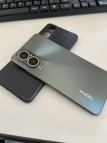 Celular Realme C67 8gb de ram e 256gb de armazenamento 