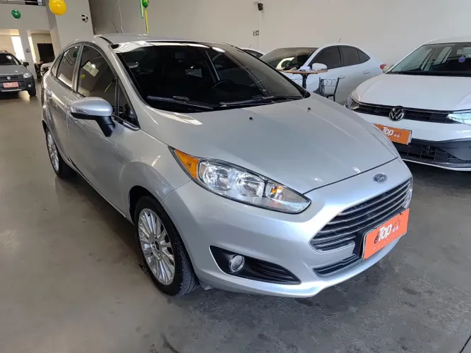 Ford Fiesta Sedan Titanium 1.6 Powershift 2014