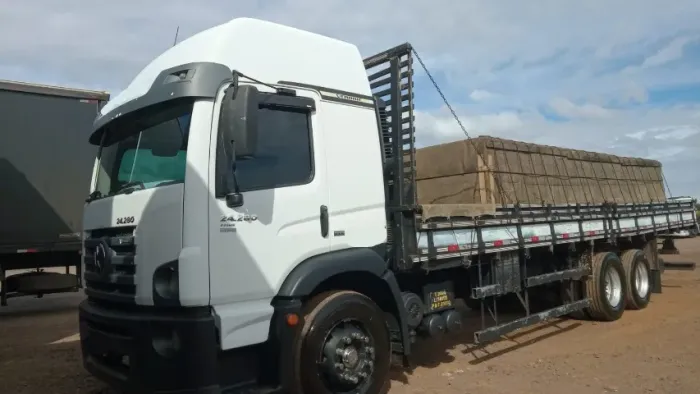 VW 24-280 2020 6x2 Com Carroceria