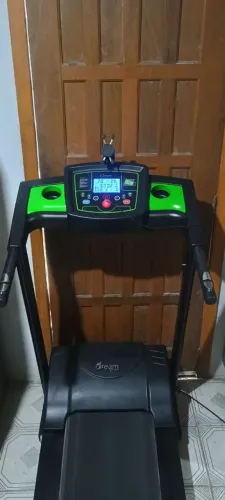 Esteira Profissional Dream Concept 2.1 Bivolt diferenciada com melhorias