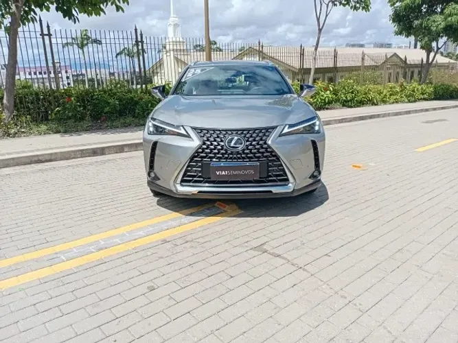 Lexus UX-300h 2.0 16V Aut. (híbrido) 2025