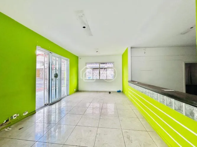 Excelente Casa Comercial para locação no Bairro coração Eucaristico