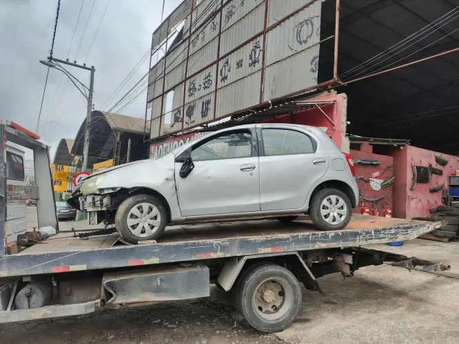 VENDO PEÇAS ETIOS 1.3 2014