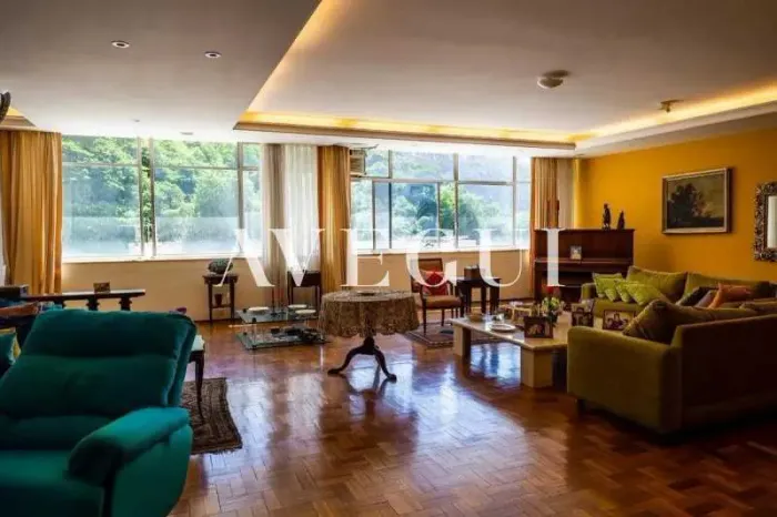 Apartamento : / Residencial / Lagoa