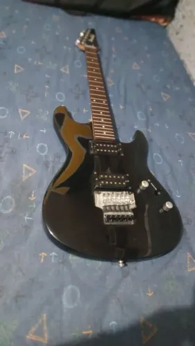 Guitarra Ibanez Gio Preta Floyd Rose