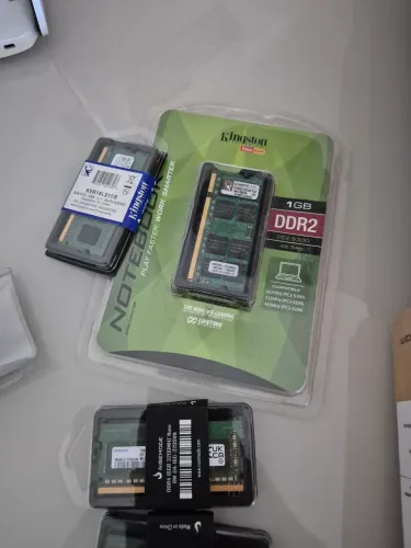 PC para retirada de peça + 2 memórias ddr4 8gb + ddr2 1gb