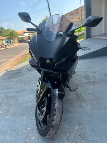 Moto YAMAHA YZF- R3 ABS CONNECTED