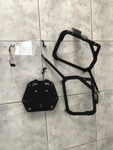 Suporte lateral de baús, suporte de baú traseiro e protetor de farol para dominar 400