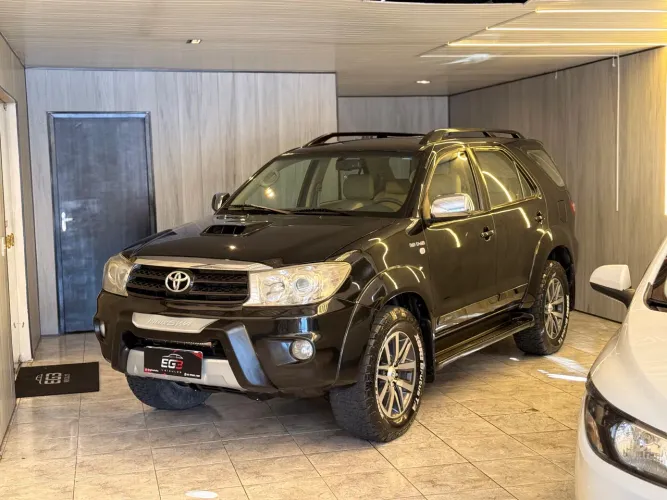 Toyota Hilux SW4 SRV D4-d 4X4 3.0 TDI Dies. AUT 2009