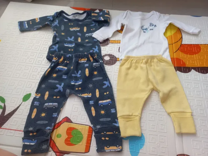 Kit 2 conjuntos de body e calça para bebê