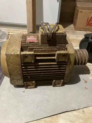 Motor eletrico WEG trifasico 220/380V