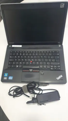 Notebook Lenovo Core i3 - 3210M 2.50 Ghz - Memória - 4 Gb D RAM PC3 - HD 500 Gb