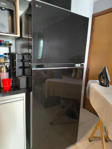 Geladeira LG 375L inverter refrigerador preta